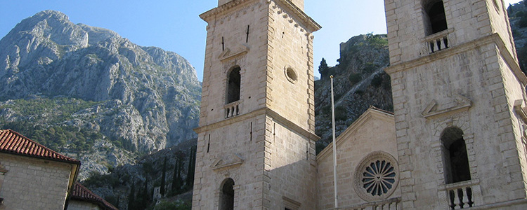 de_0011_serbia - Church in Serbia by the mountains