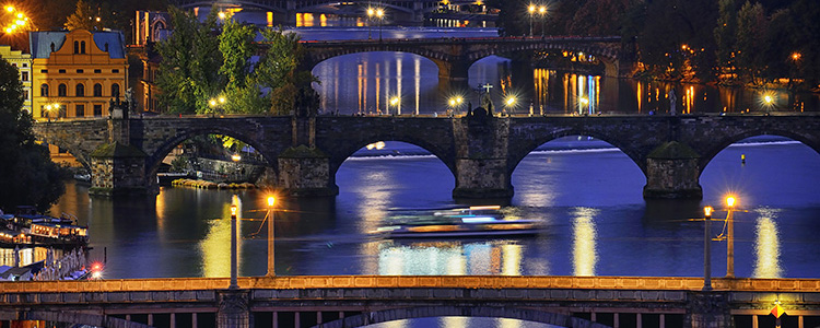 de_0078_Czech - Prague at night