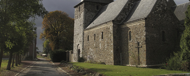 de_0090_belgium - Roman church in fall, Roloux, Fexhe, Belgium