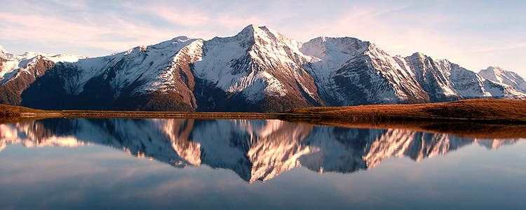 de_0109_switzerland - Mountain Reflection